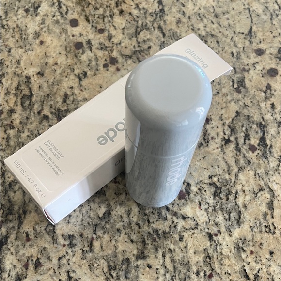 RHODE White Glazing Milk Essence - Picture 3 of 4